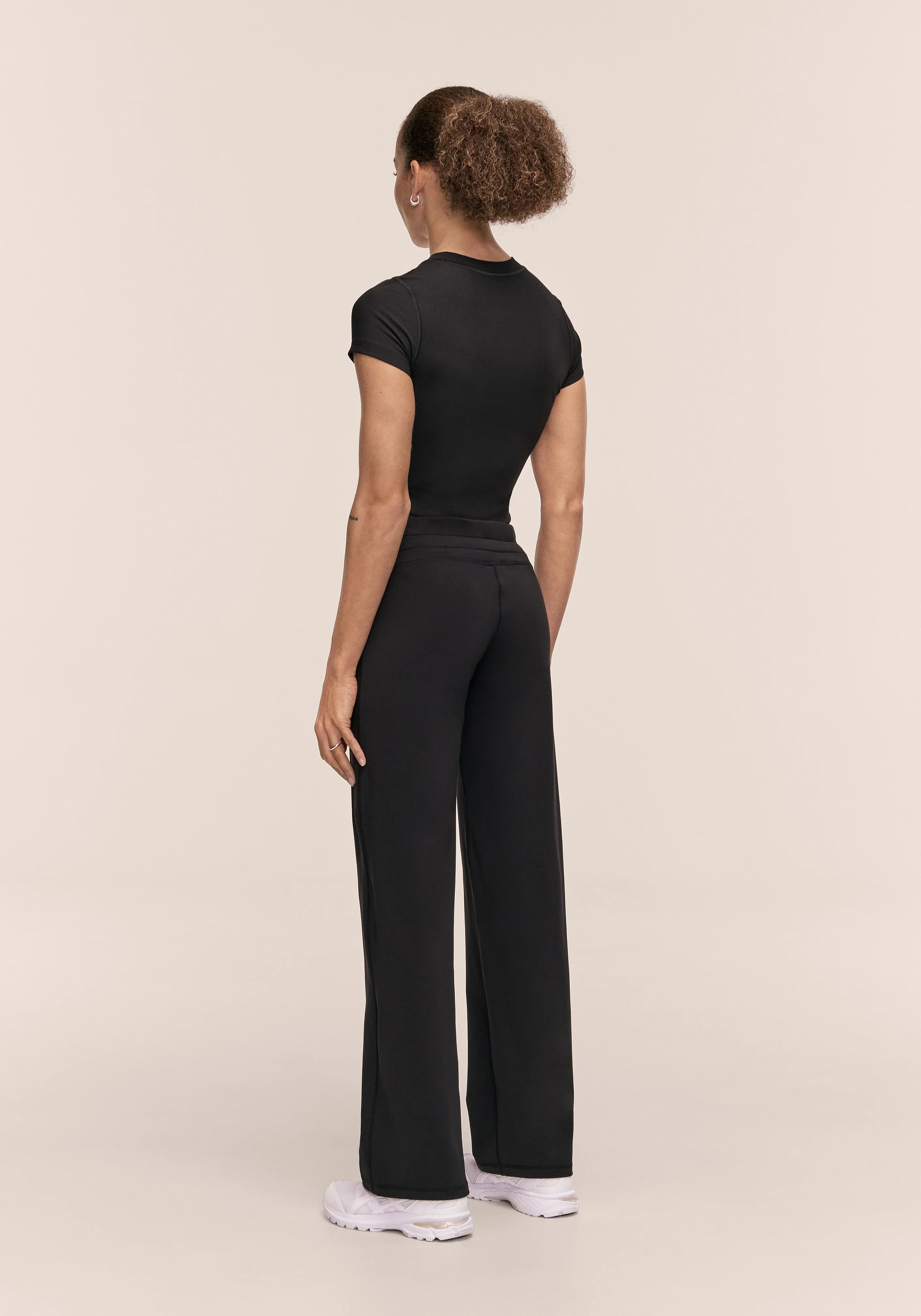 Casall Soft Touch Straight Pant pantaloni Nero tessuto tecnico