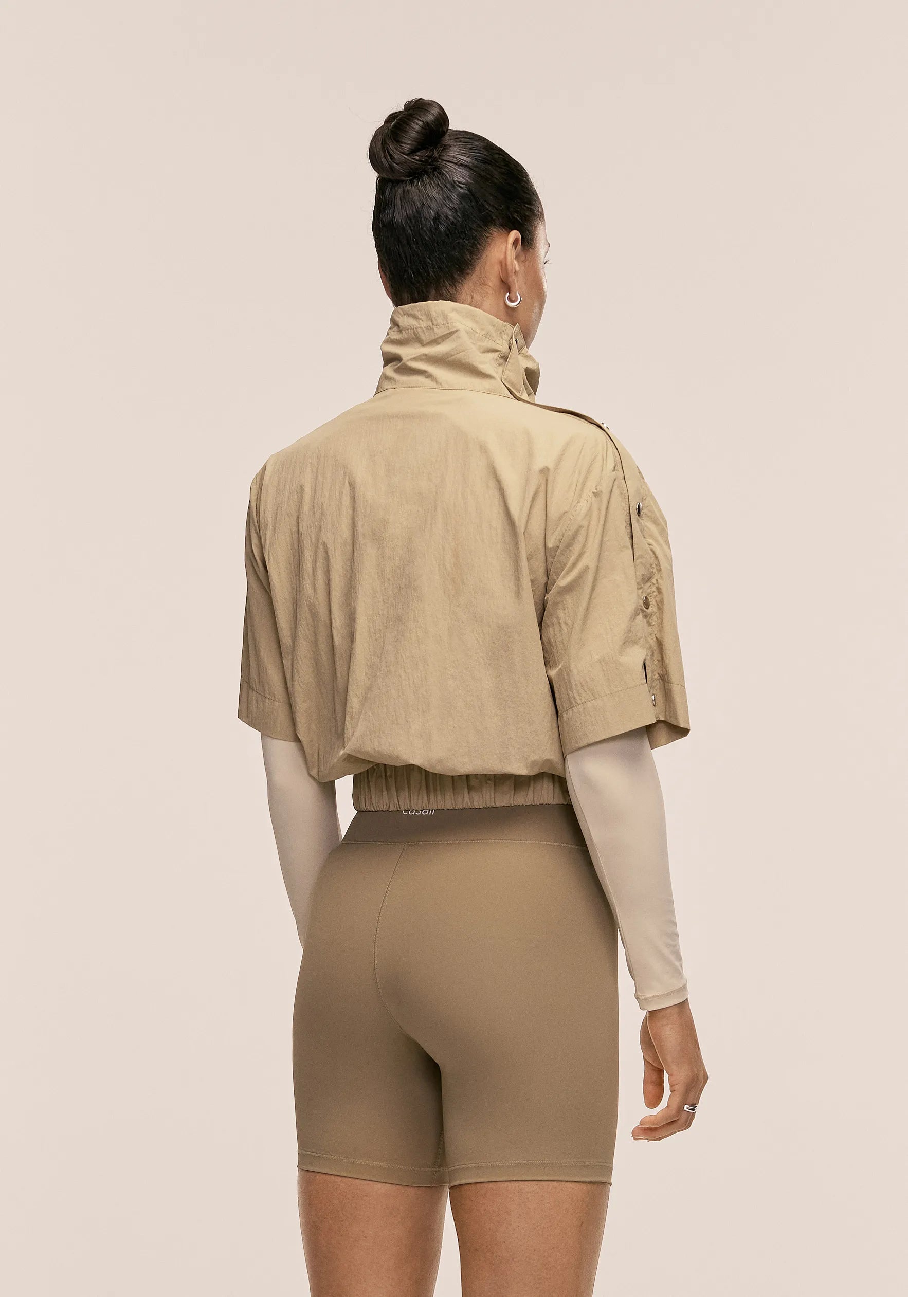 Casall Active Short Sleeve giacca sportiva dark sand cropped