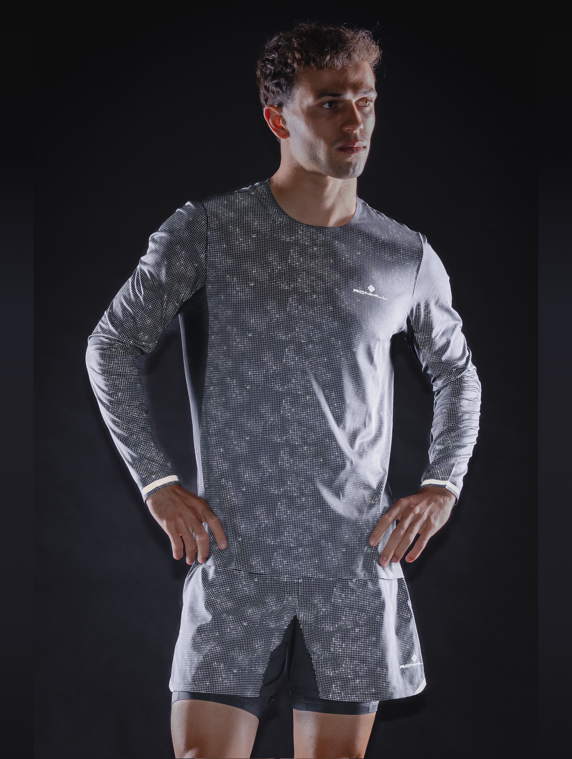 Ronhill Tech Reflect Lux L/S Tee maglia manica lunga nera riflettente
