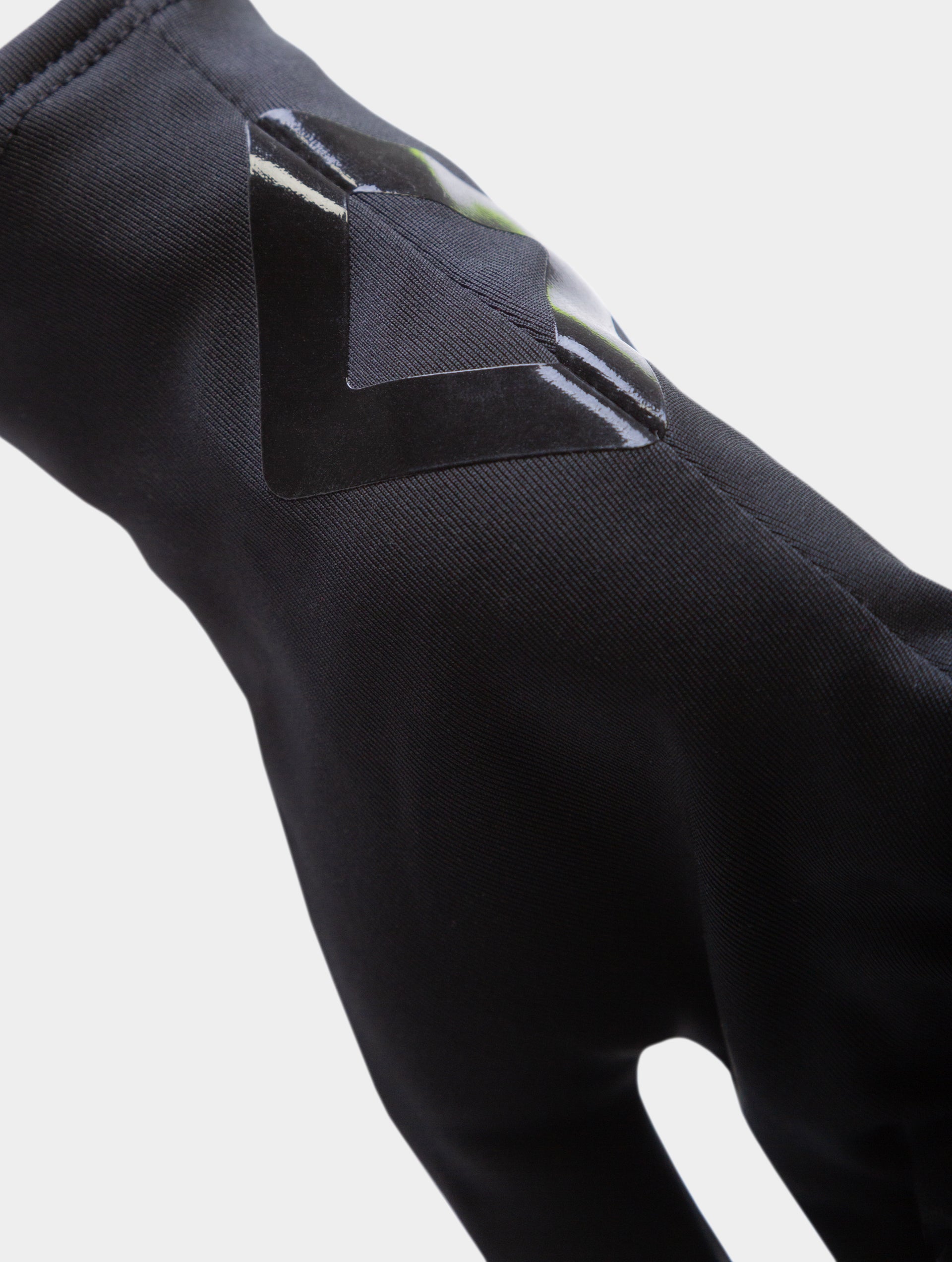 Ronhill Gore-Tex Windstopper guanti running neri antivento