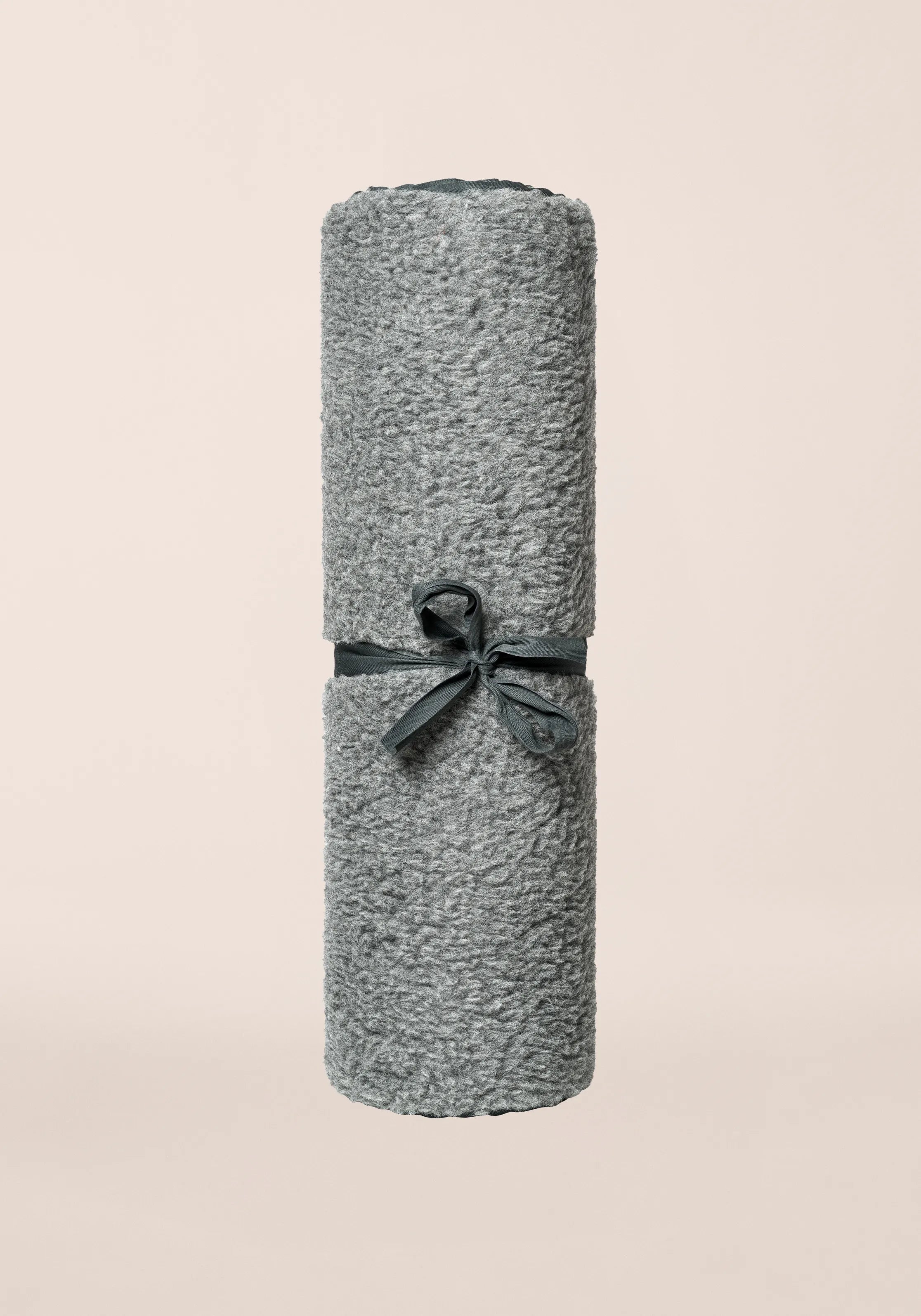Casall Natural Wool tappetino yoga grigio scuro 200x75 cm