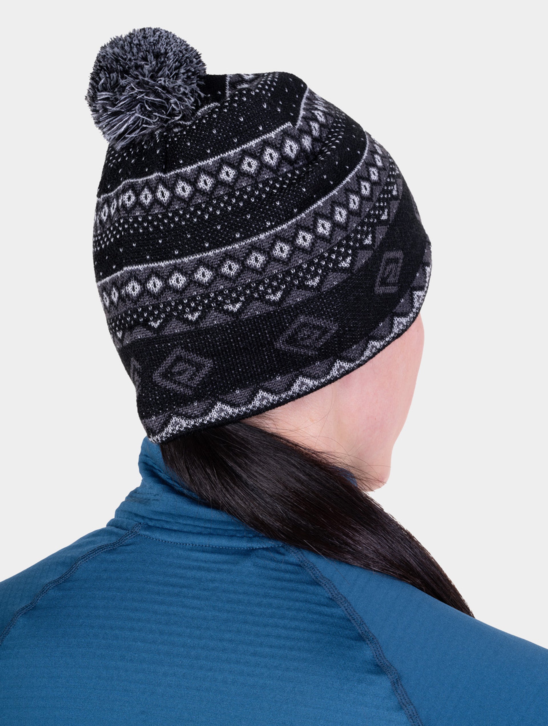 Ronhill Winter Bobble Hat berretto invernale nero con pon pon