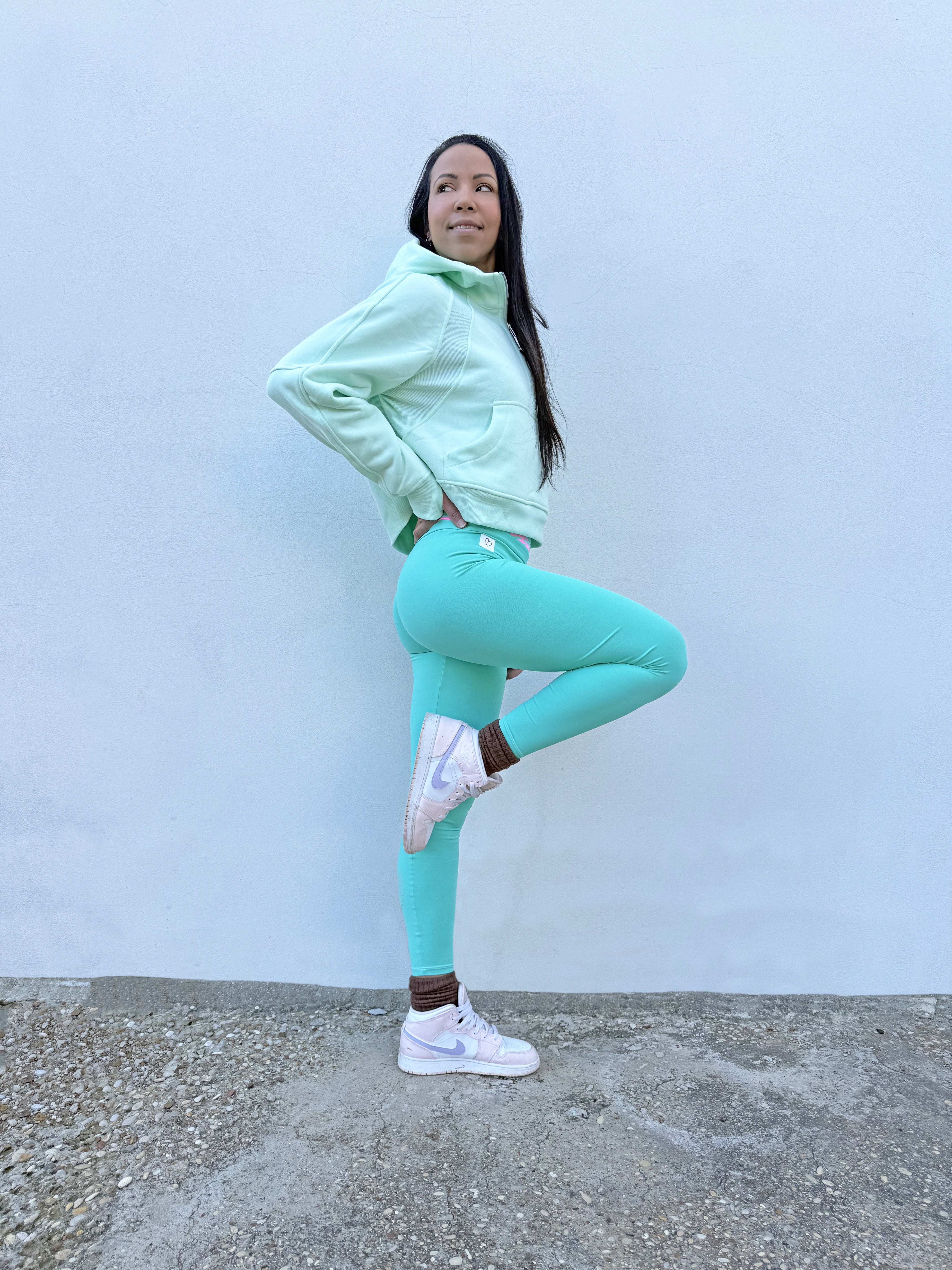 VB Menta felpa crop con cappuccio felpata