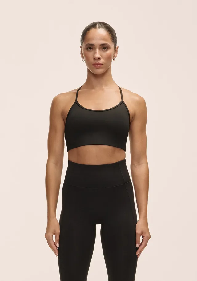 Casall Sleek Strappy Sports Bra reggiseno nero sostegno medio
