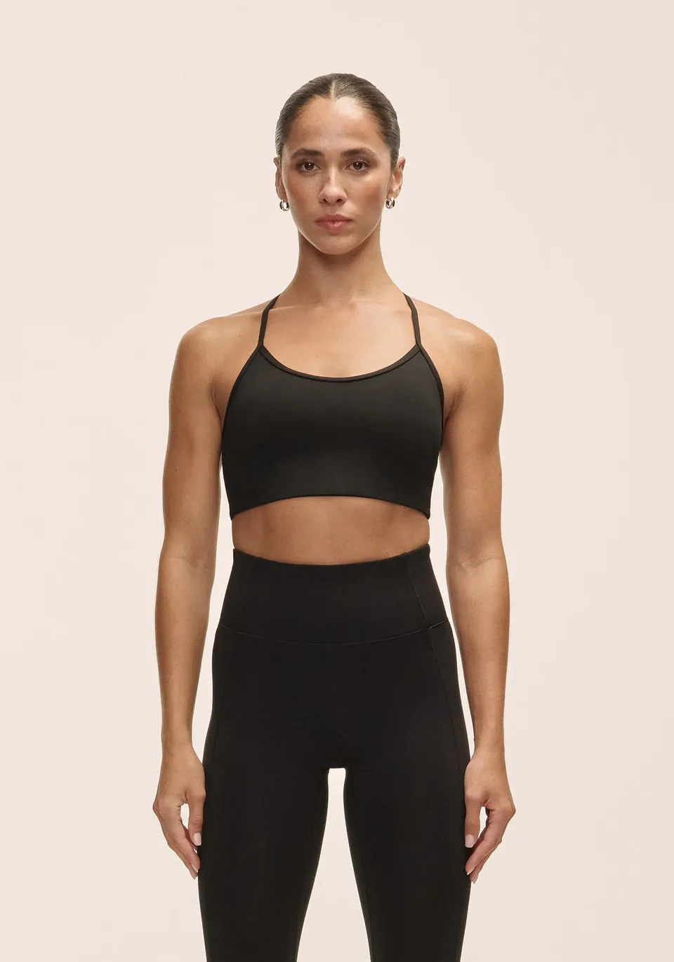 Casall Sleek Strappy Sports Bra reggiseno nero sostegno medio
