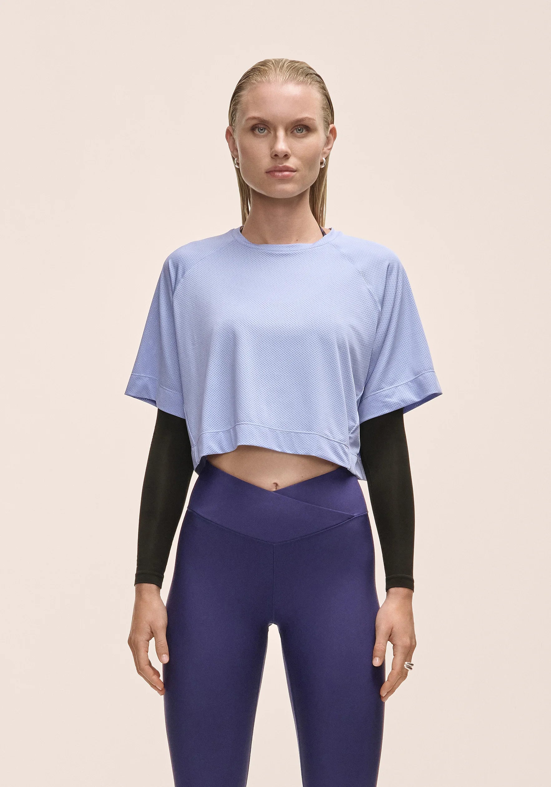 Casall Laser Mesh Crop Tee t-shirt Blueberry Mist traspirante