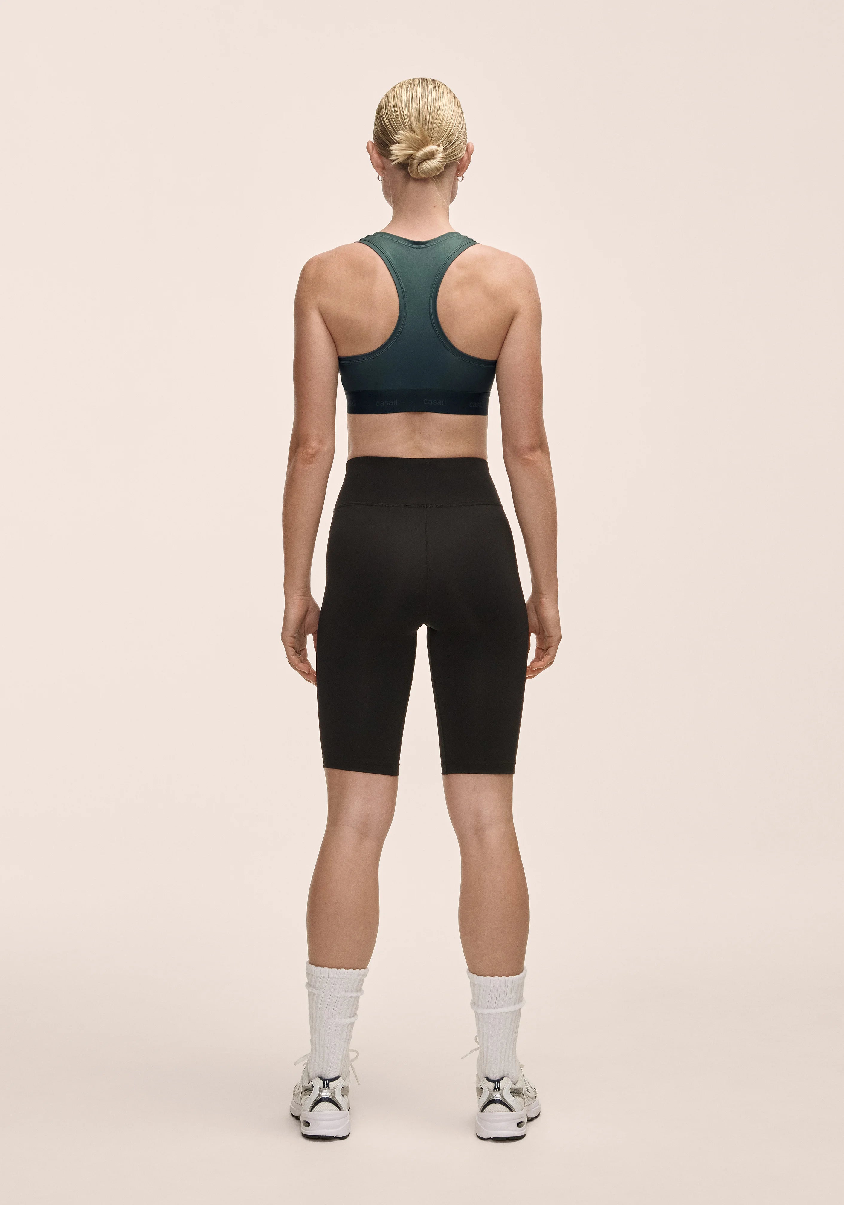 Casall Essential High Waist shorts bici nero vita alta