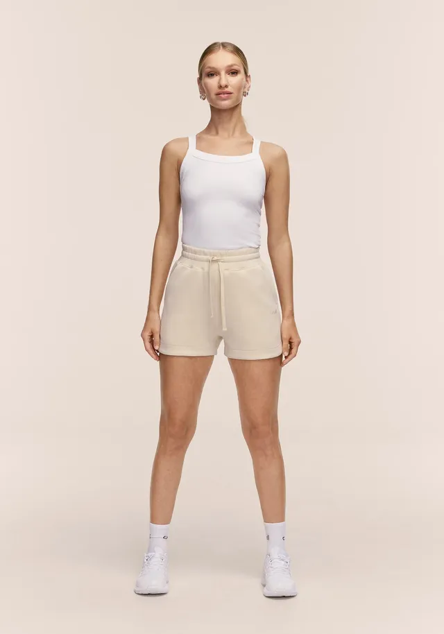 Casall Peachy Shorts pantaloncini lamb white morbidi