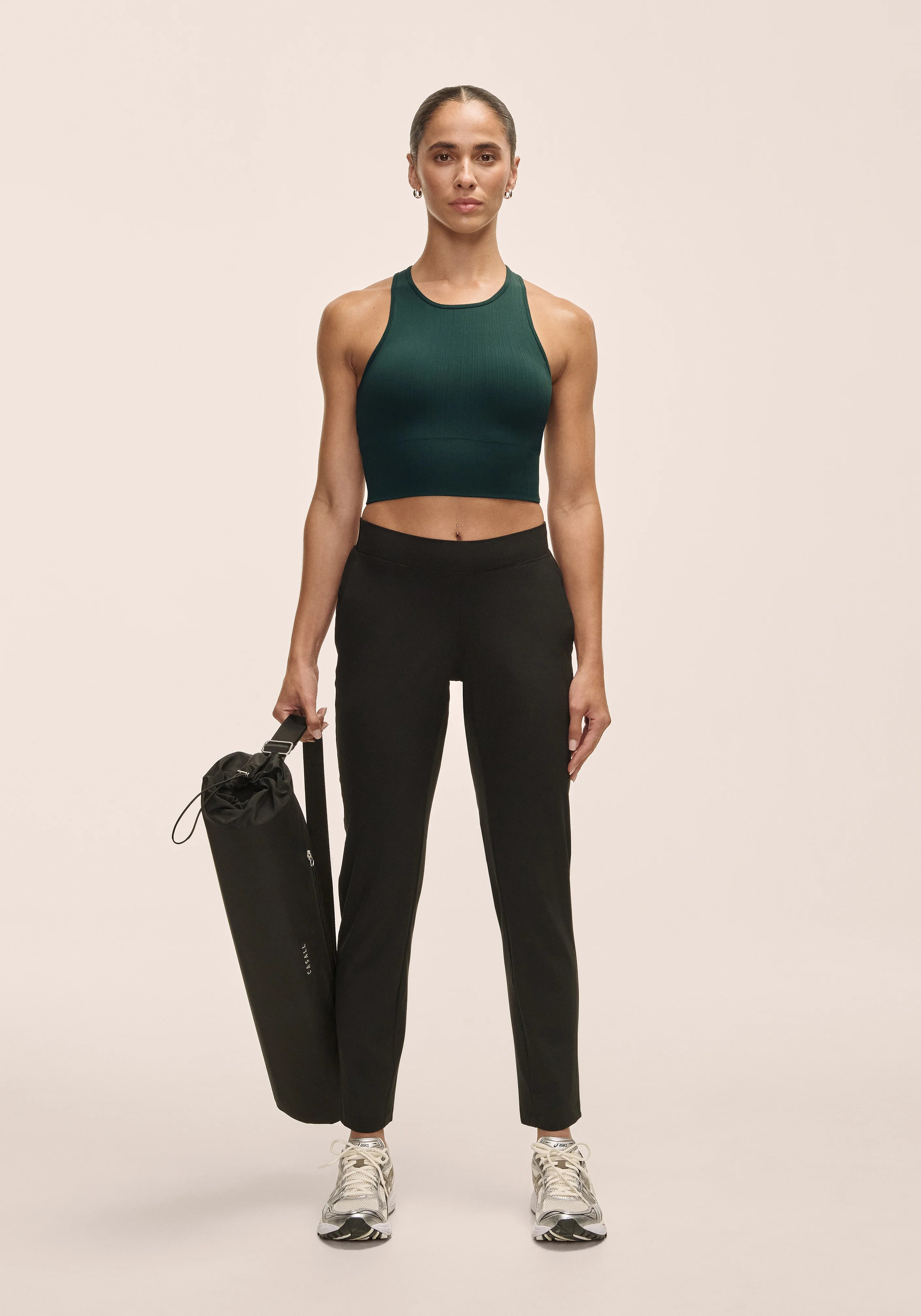 Casall Slim Woven Pants pantaloni neri elasticizzati