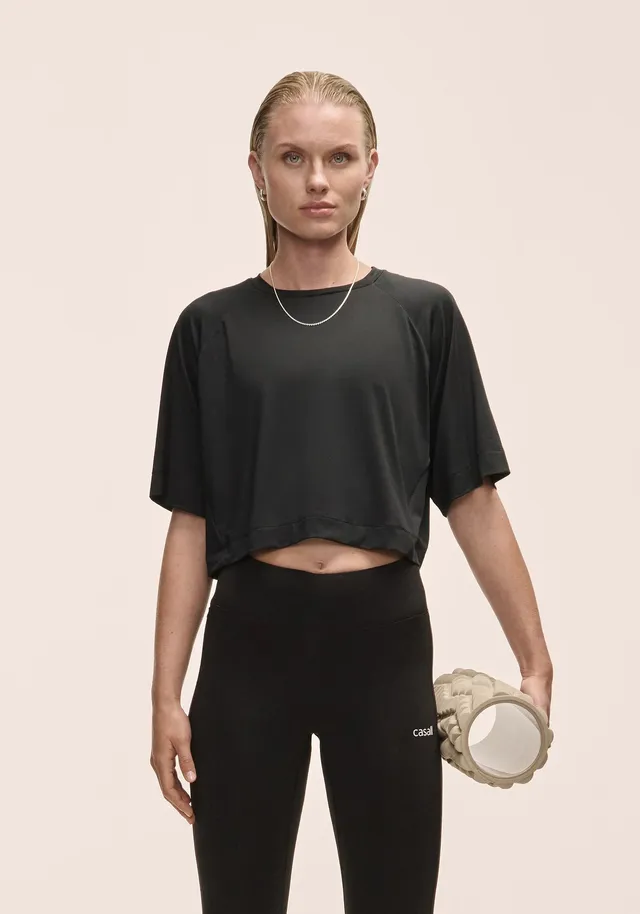 Casall Laser Mesh Crop Tee t-shirt sportiva Black traspirante