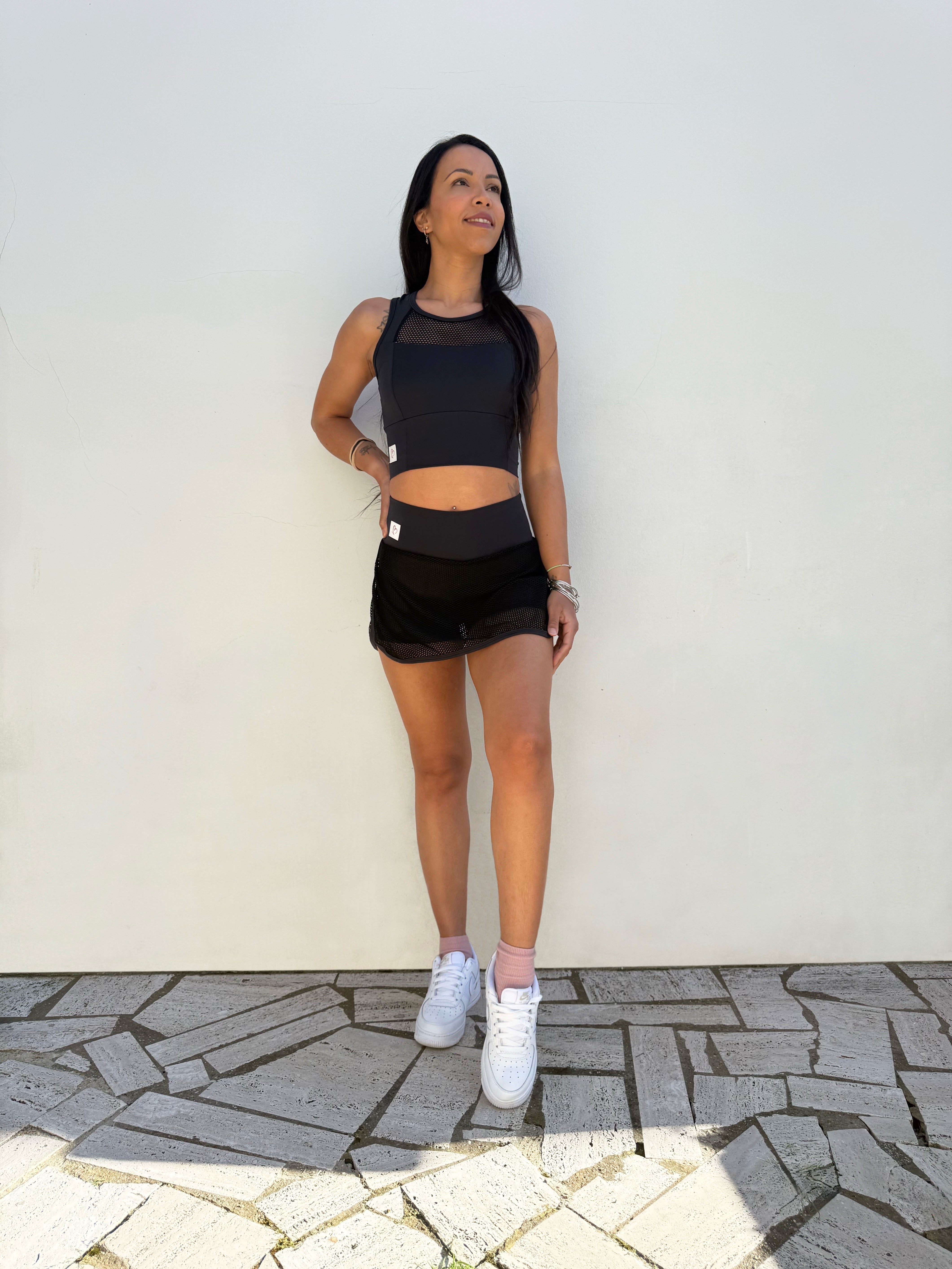 VB Aura top sportivo crop con rete
