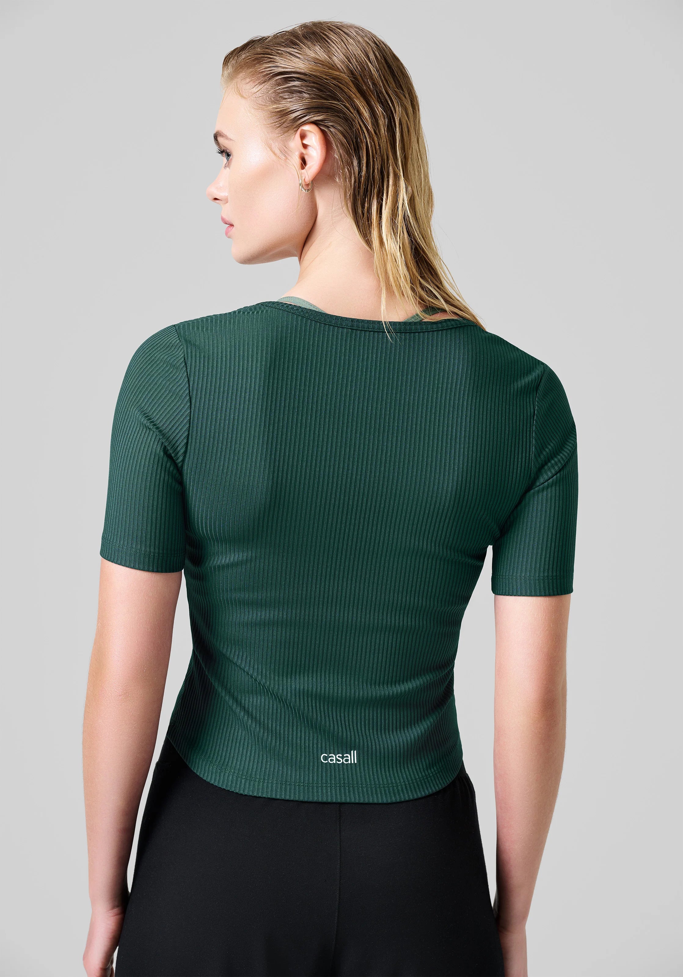 Casall Scoop Rib Tee maglietta Dark Pine elasticizzata