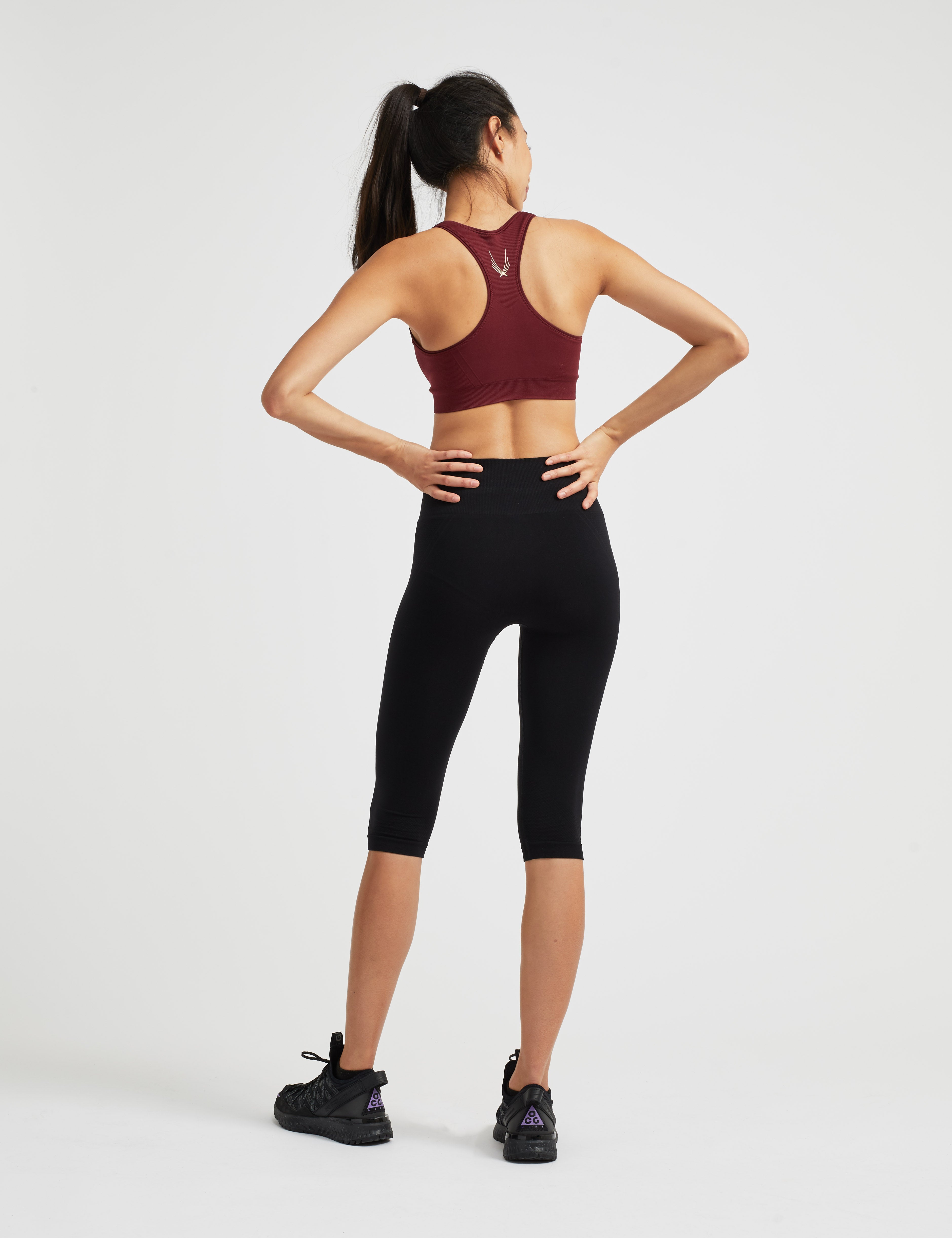 Lucas Hugh Technical Knit Sports Bra reggiseno bordeaux traspirante