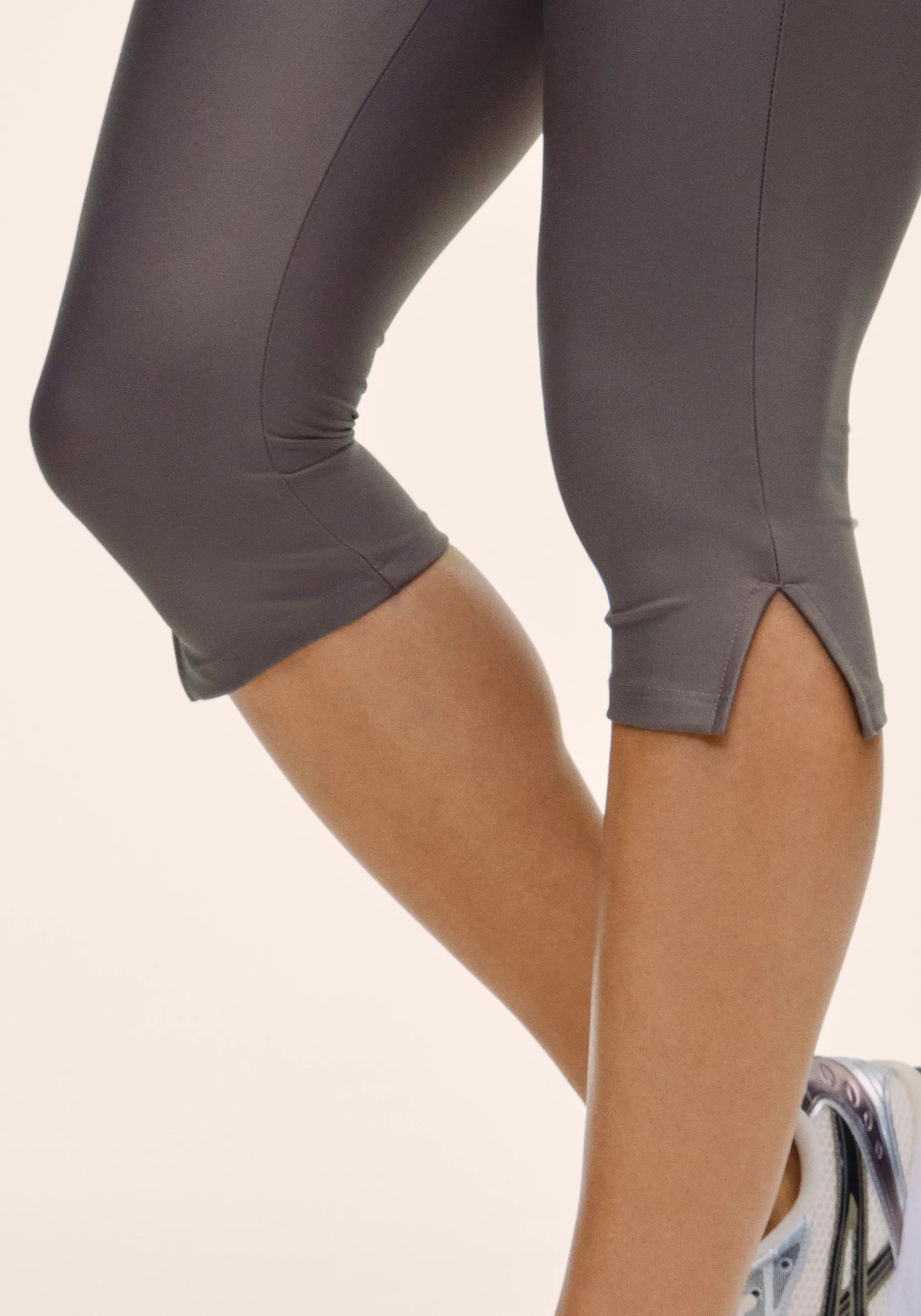 Casall Capri Slit Regular Waist Tights leggings grigi