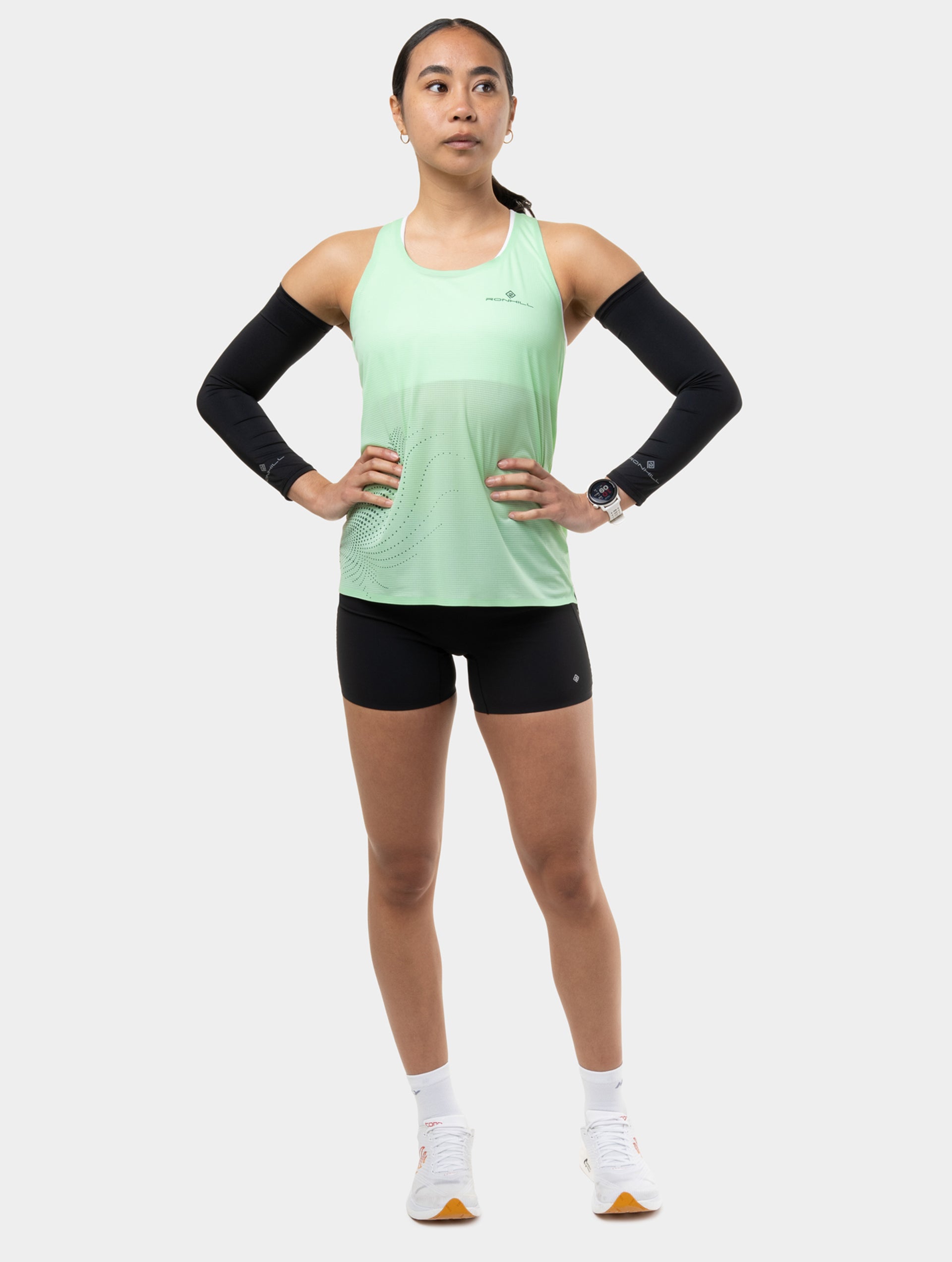 Ronhill Race manicotti running neri elasticizzati