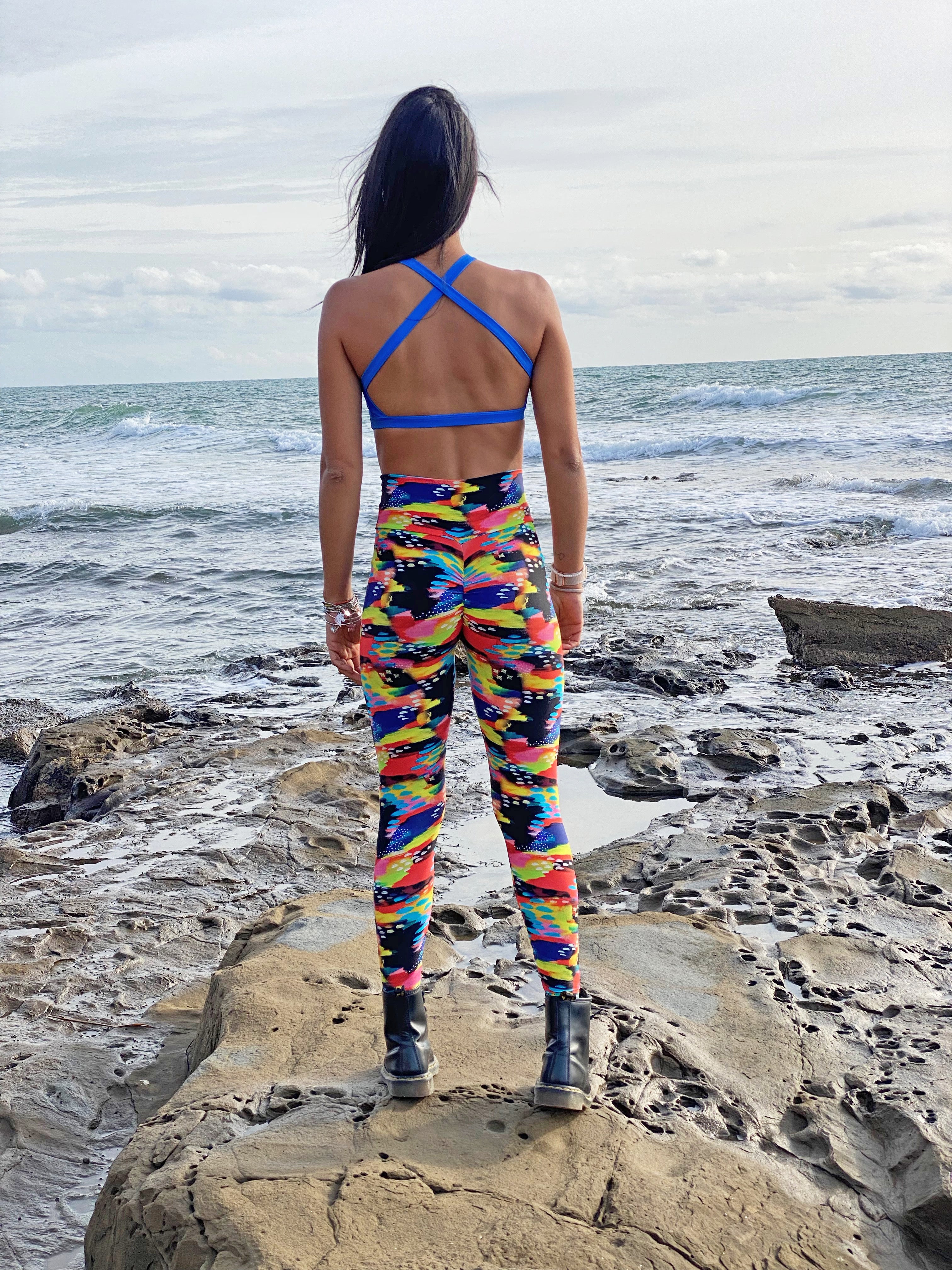 VB Blu Acceso top sportivo con coppe estraibili
