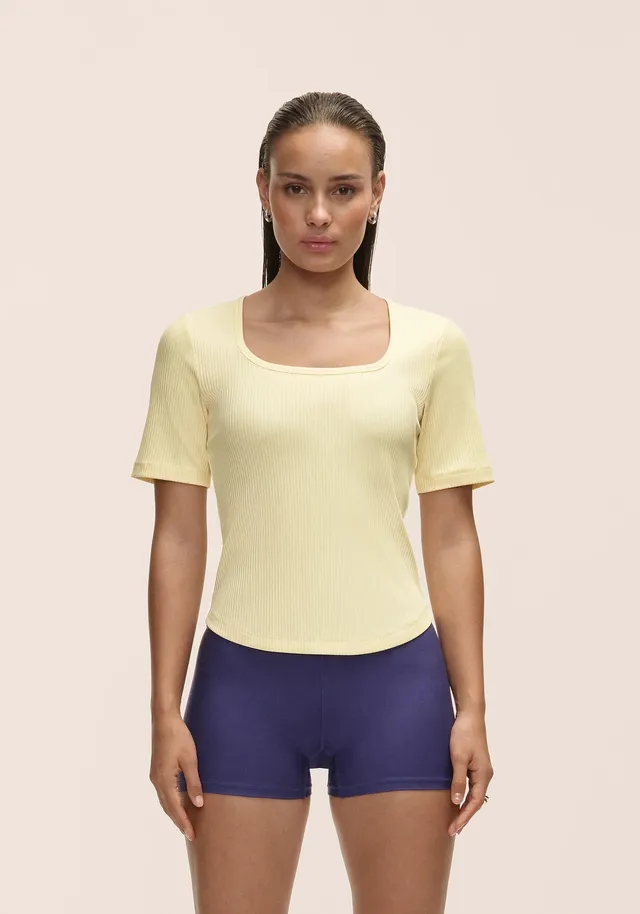 Casall Scoop Rib Tee t-shirt costine gialla elasticizzata