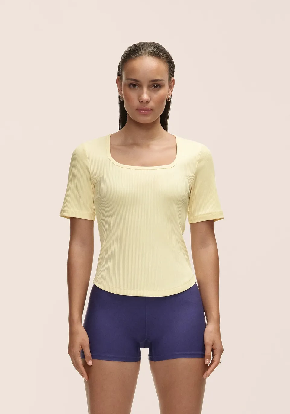 Casall Scoop Rib Tee t-shirt costine gialla elasticizzata